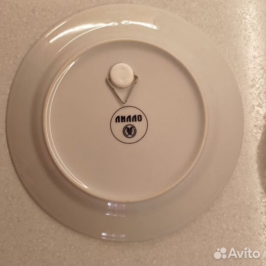 Декоративная настенная тарелка