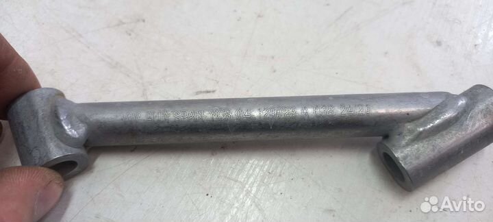 Кронштейн впускного коллектора 2.0 DFG VW Tiguan 2