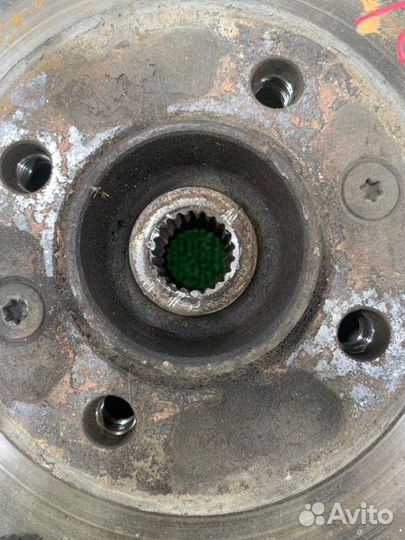 Кулак поворотный передний Renault Logan седан 1.6