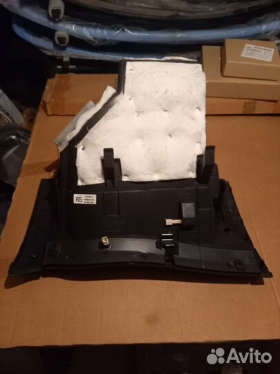 Бардачок renault koleos 08-16