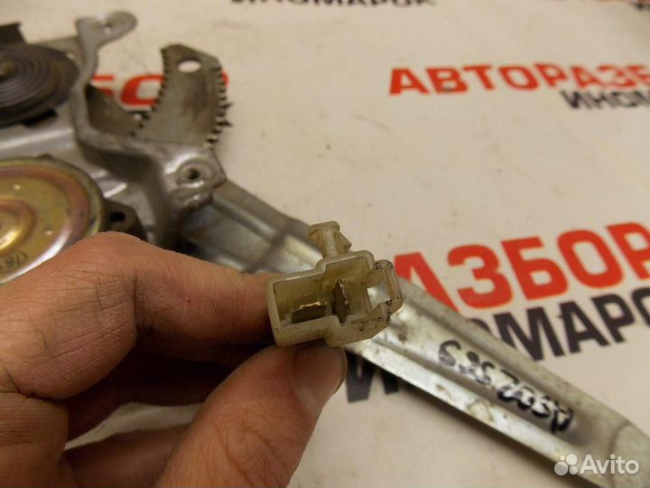 Стеклоподъемник электр. задний правый для Toyota C