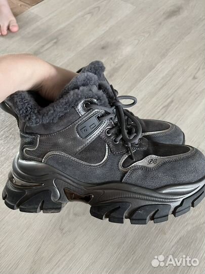 Кроссовки женские 38 размер зимние