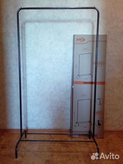 Мобильная вешалка