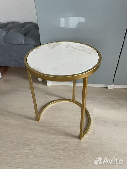 Мраморный столик