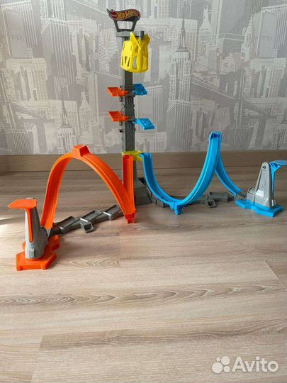 Гоночный трек hot wheels