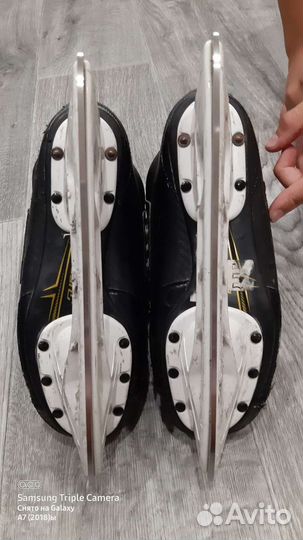 Хоккейные коньки bauer