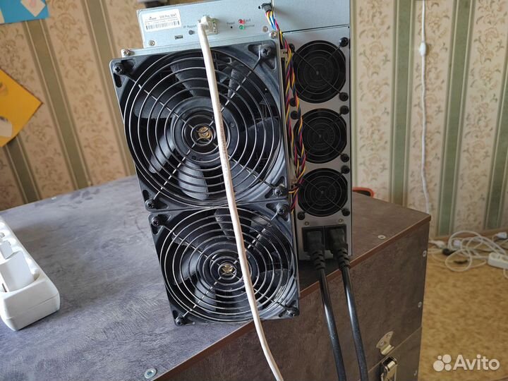 Antminer S19 Pro 104 Th/s