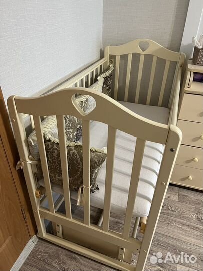 Детская кроватка