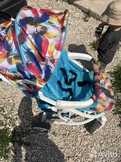 Прогулочная коляска