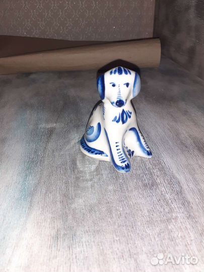 Собака гжель