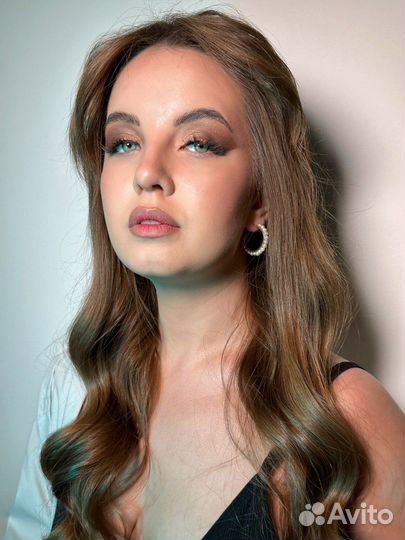 Визажист, мастер по прическам