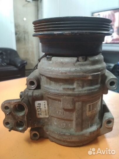 Компрессор кондиционера Hyundai Elantra XD