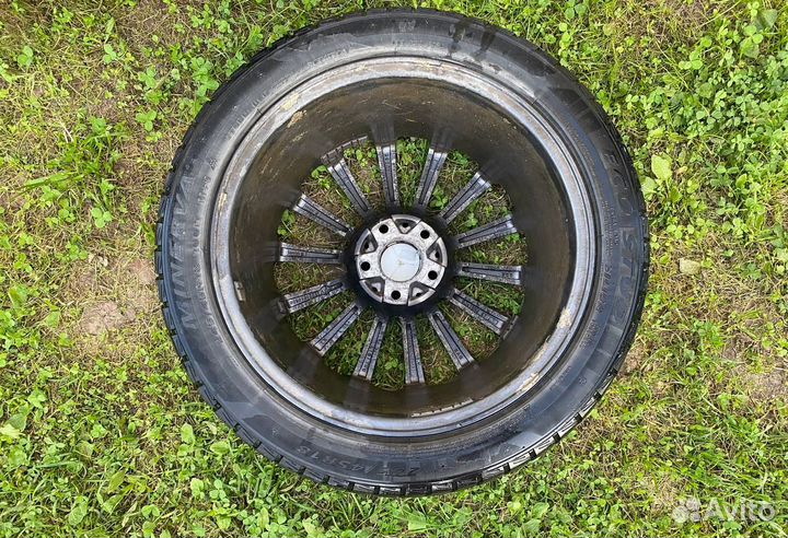 Колеса с шипованной резиной на mercedes r18 AMG