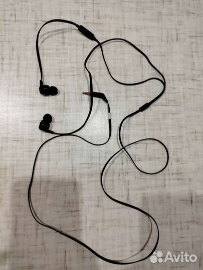Проводные наушники JBL