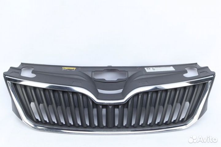 Решетка радиатора Skoda Rapid 1 NH3 рестайлинг