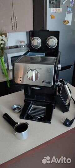 Кофеварка рожковая Delonghi