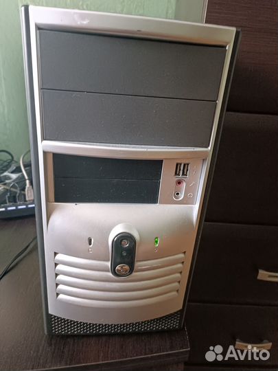 Игровой системный блок E5-2650v2 32Gb RX580 8Gb