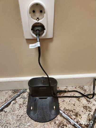 Робот пылесос irobot roomba i3