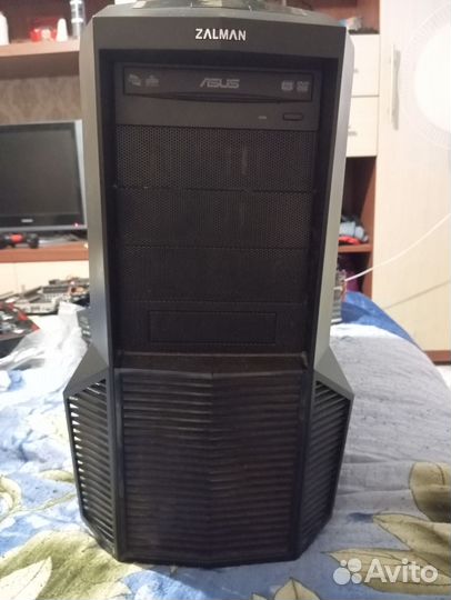 Корпус zalman z11 plus