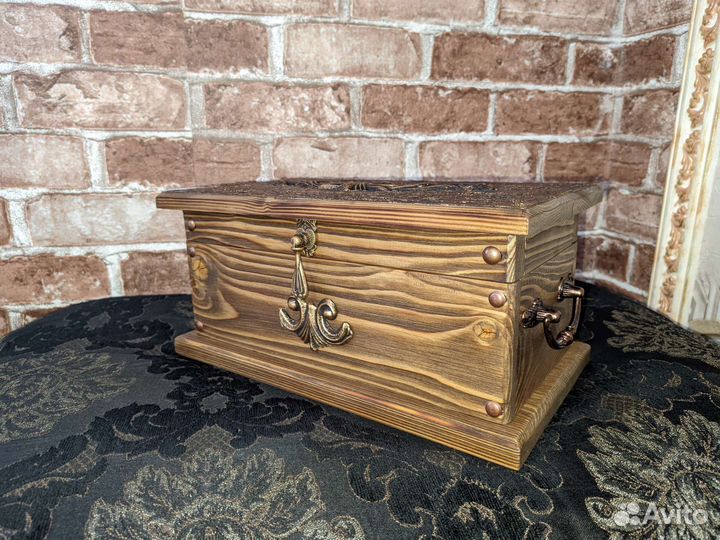 Сундук деревянный. Подарочный короб