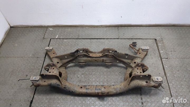 Балка подвески задняя Volkswagen Sharan