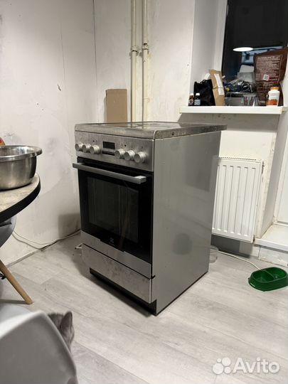 Плита электрическая electrolux