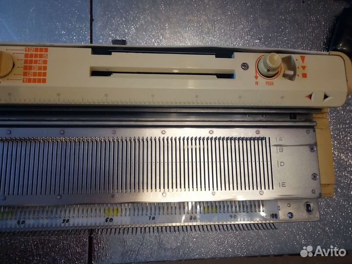 Вязальная машина Тойота 901