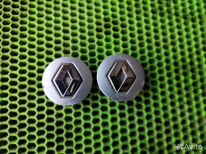 Заглушка колеса на Renault Duster 2012-нв