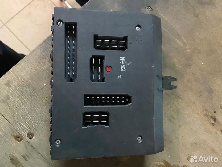 Блок предахронителей ваз 2110-12