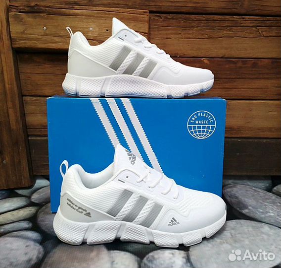 Кроссовки мужские Adidas белые артикул 8790