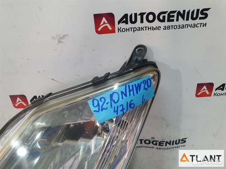 Фара передняя левая toyota prius