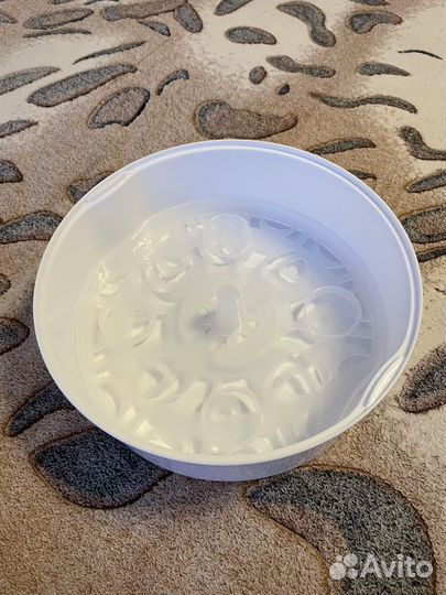 Стерилизатор для бутылочек и пустышек новый