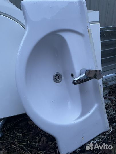 Раковина в ванную бу