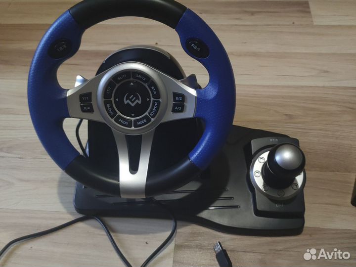 Игровой руль с педалями и коробкой передач