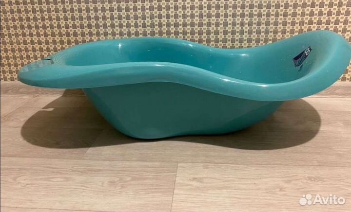 Ванночка для купания с горкой