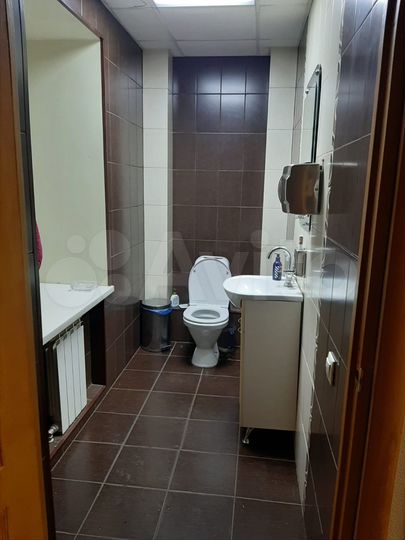 Здание, 489 м²
