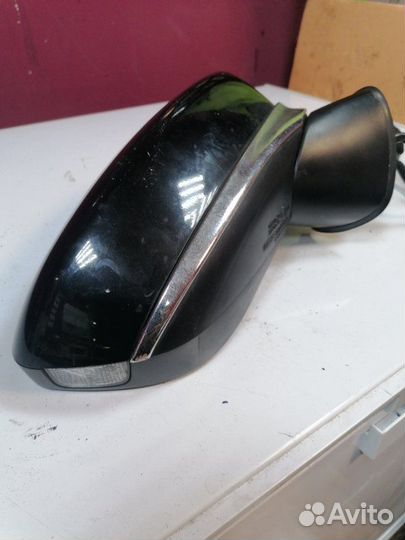 Зеркало заднего вида боковое переднее правое Mazda