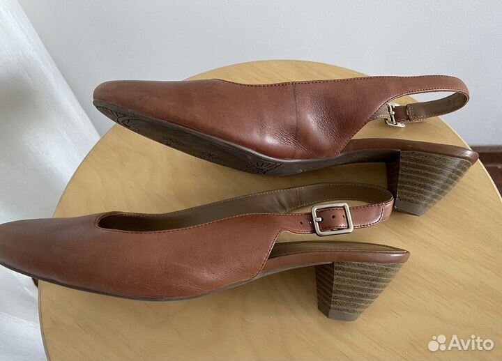 Босоножки Clarks женские