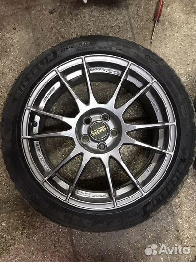 OZ Ultraleggera 17x7,5J и Michelin PS4