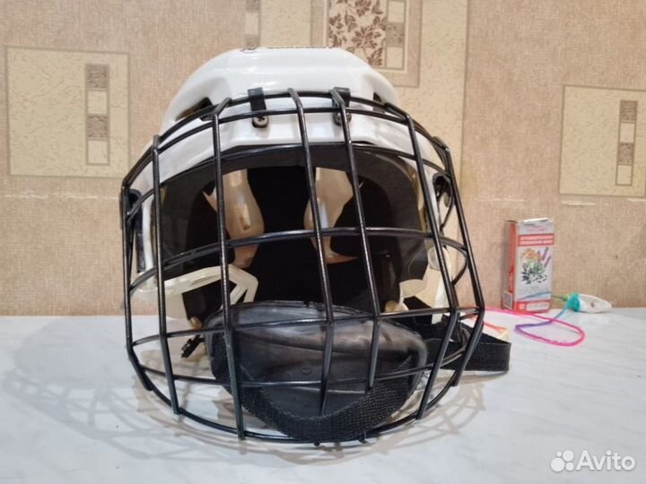 Шлем хоккейный детский