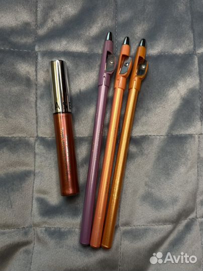 Блеск для губ sephora,цветные карандаши для глаз