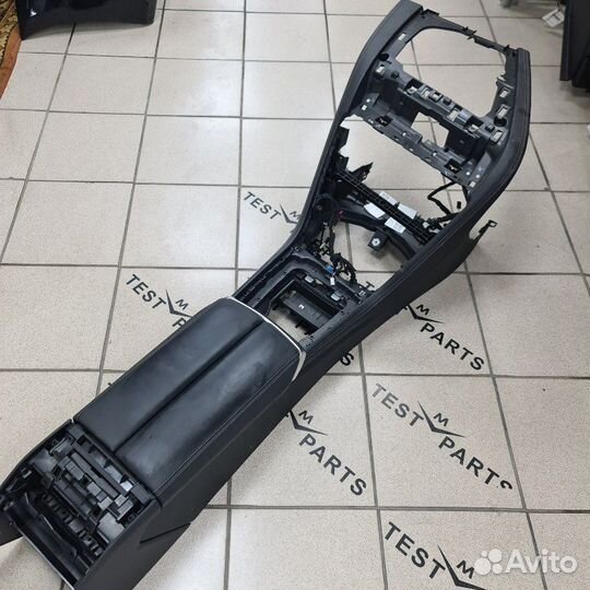 Консоль центральная Подлокотник Bmw 8-Series G14