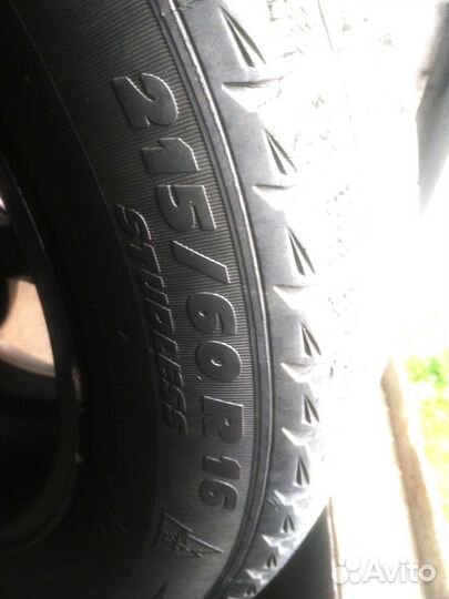 Michelin X-Ice 215/60 R16