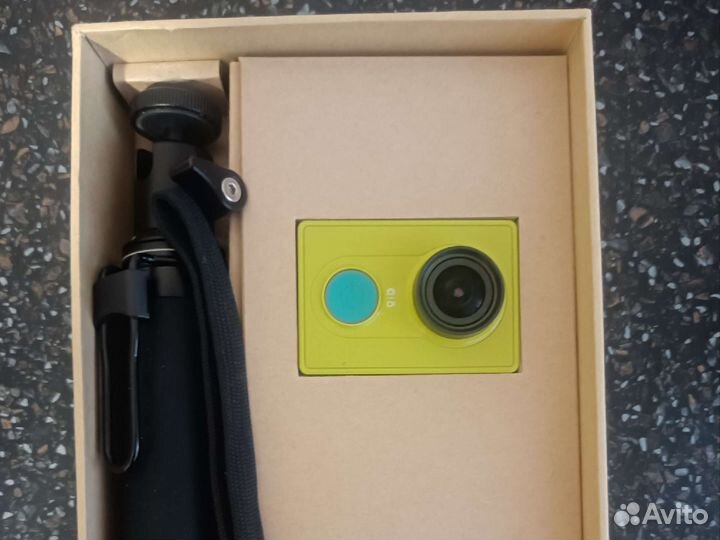 Экшн камера xiaomi yi