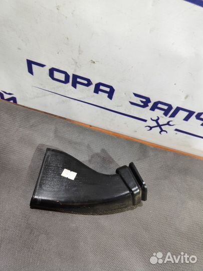 Воздуховод салона левый Ford Focus 3