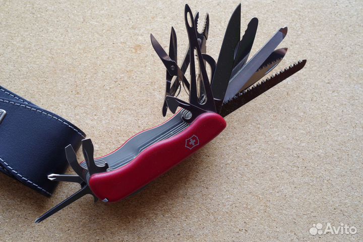 Нож Victorinox Work Champ XL