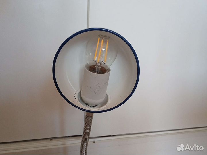 Лампа настольная