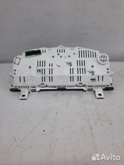 Щиток приборов (приборная панель) Land Rover