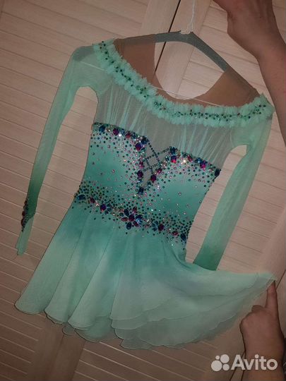 Костюм для фигурного катания 134-146