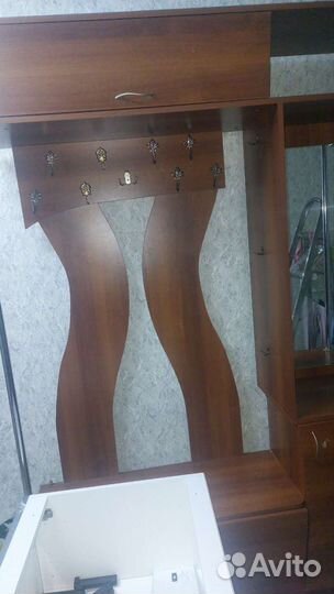 Вешалка в прихожую